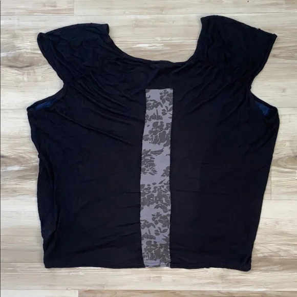 ❤️ Free People Top with Bead Detail - Picture 7 of 8